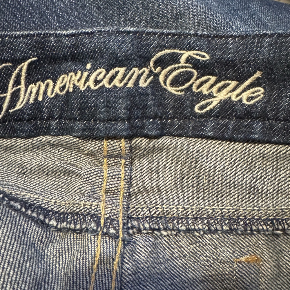 NWT American Eagle Outfitters *REAL FLARE* Jeans SIZE: 4 BIN #1 - Picture 10 of 10